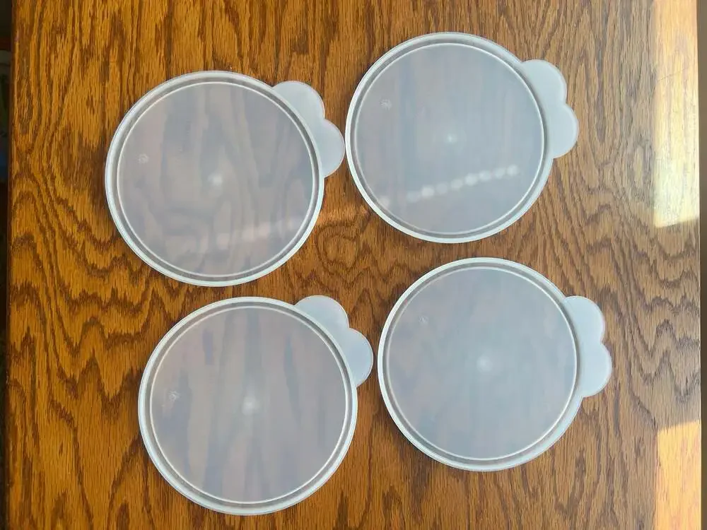 Set of 4 Tupperware 6